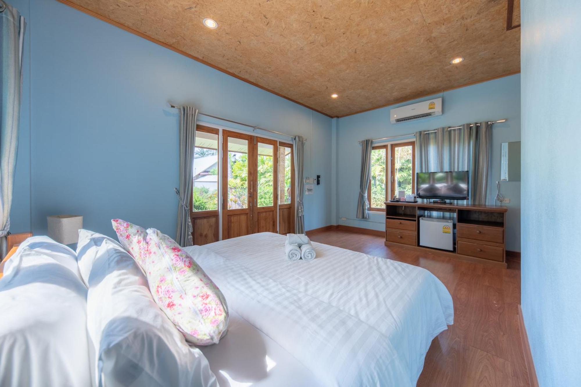 Seafar Resort Ko Kut Екстер'єр фото