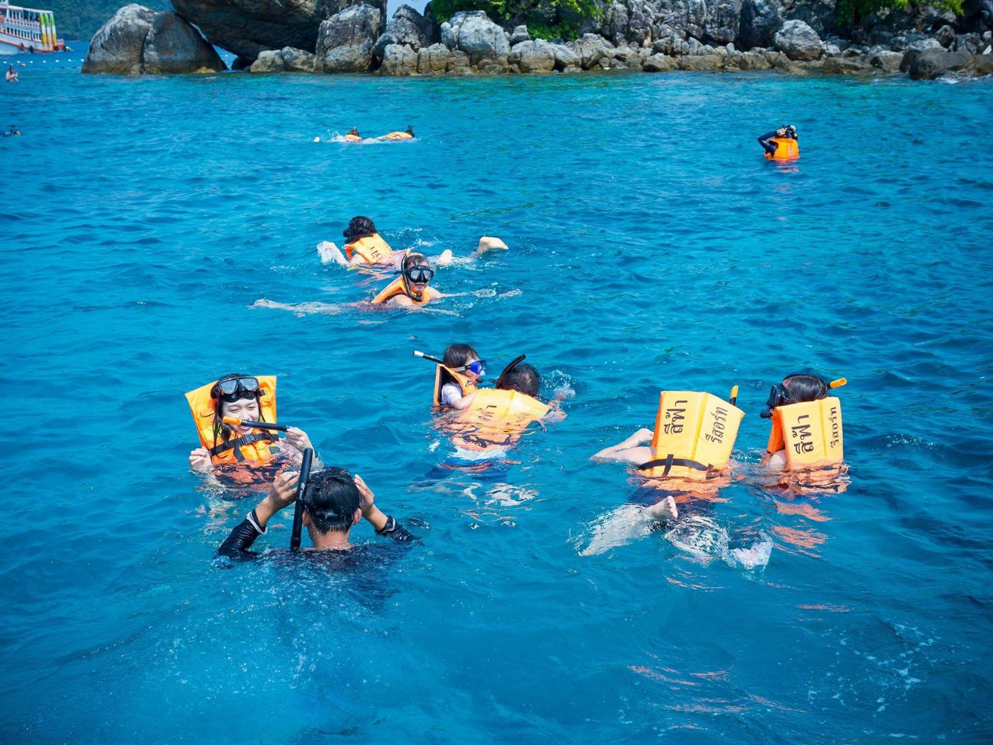 Seafar Resort Ko Kut Екстер'єр фото